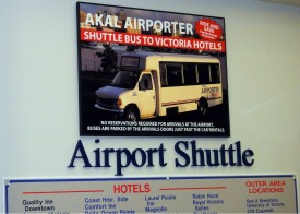 Akal Airporter - Victoria Airport Shuttle